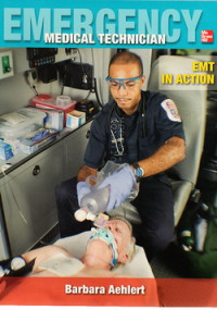 Emergency Medical Technician : EMT in action